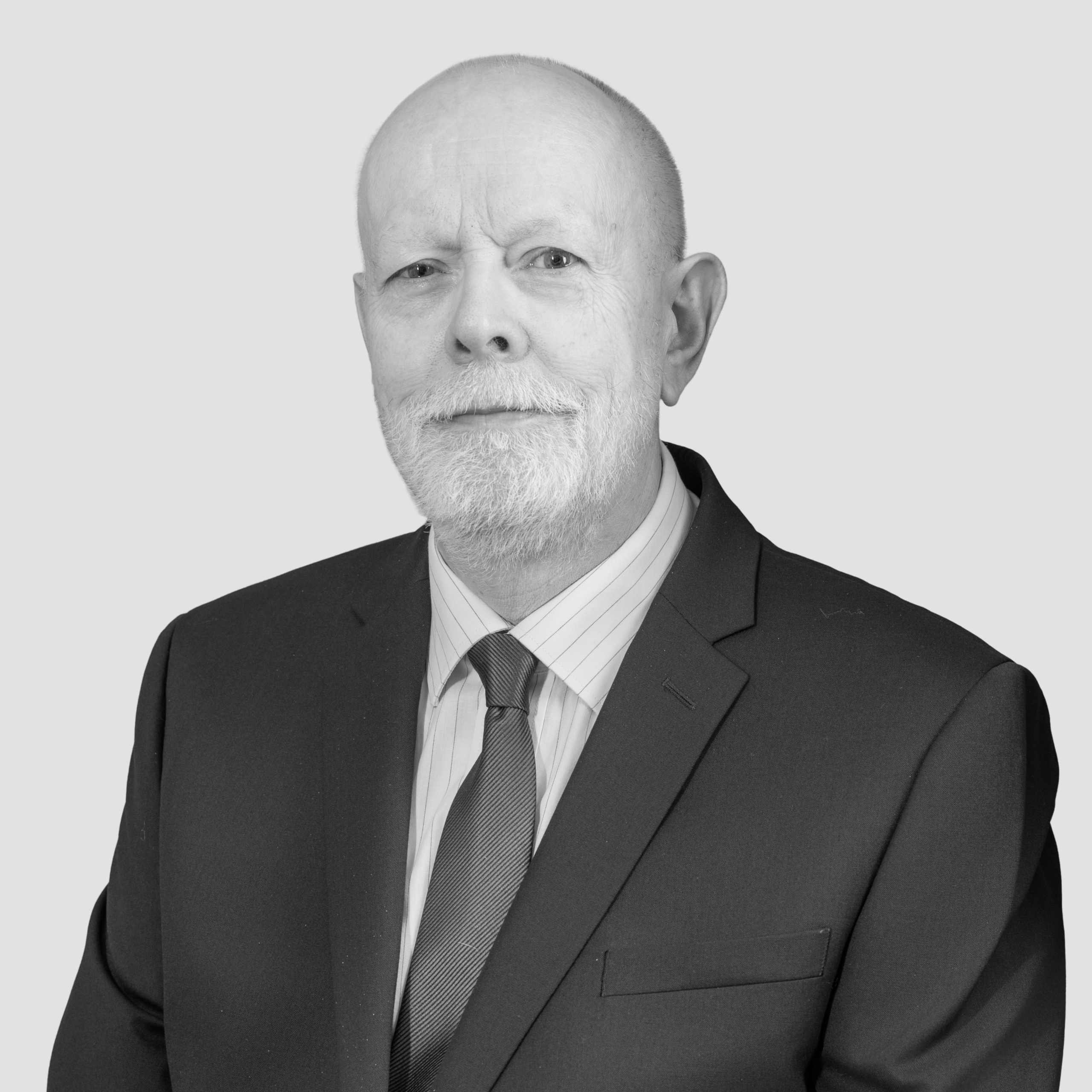 headshot for Andy Couch, Consultant<br />
Broadfield UK