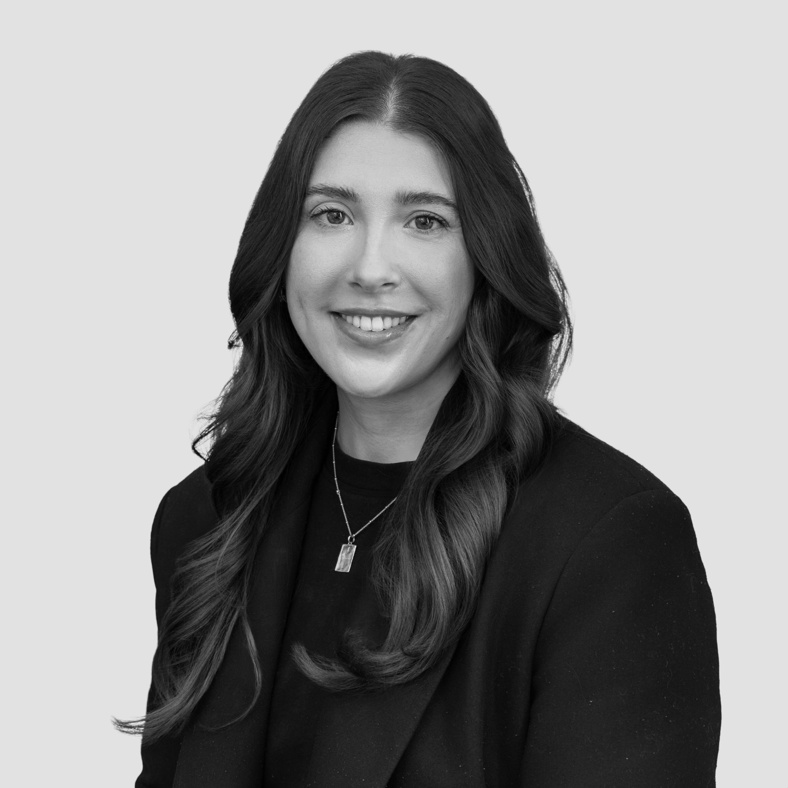 headshot for Charlotte Lowe, Associate<br />
Broadfield UK