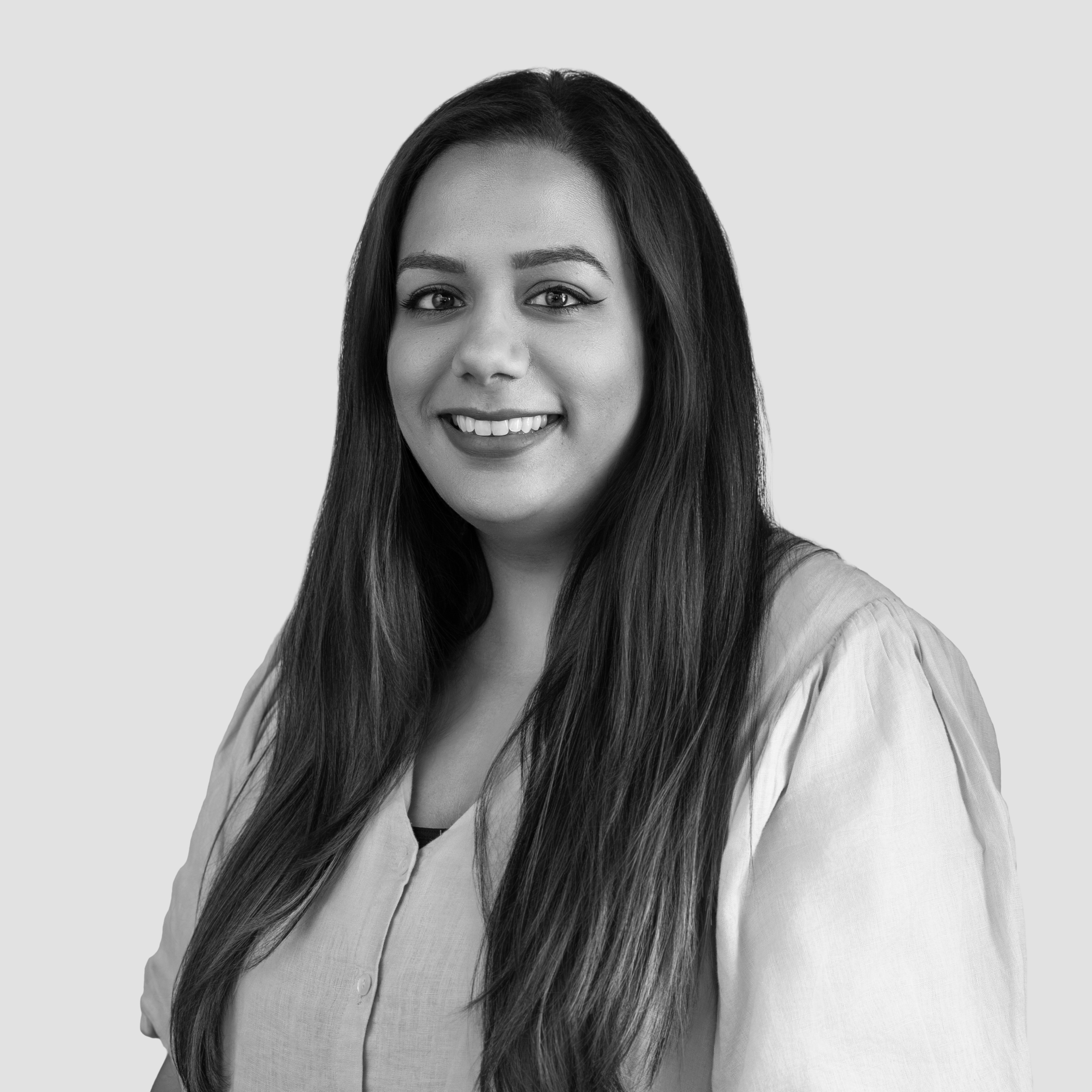 headshot for Kinali Patel, Associate<br />
Broadfield UK