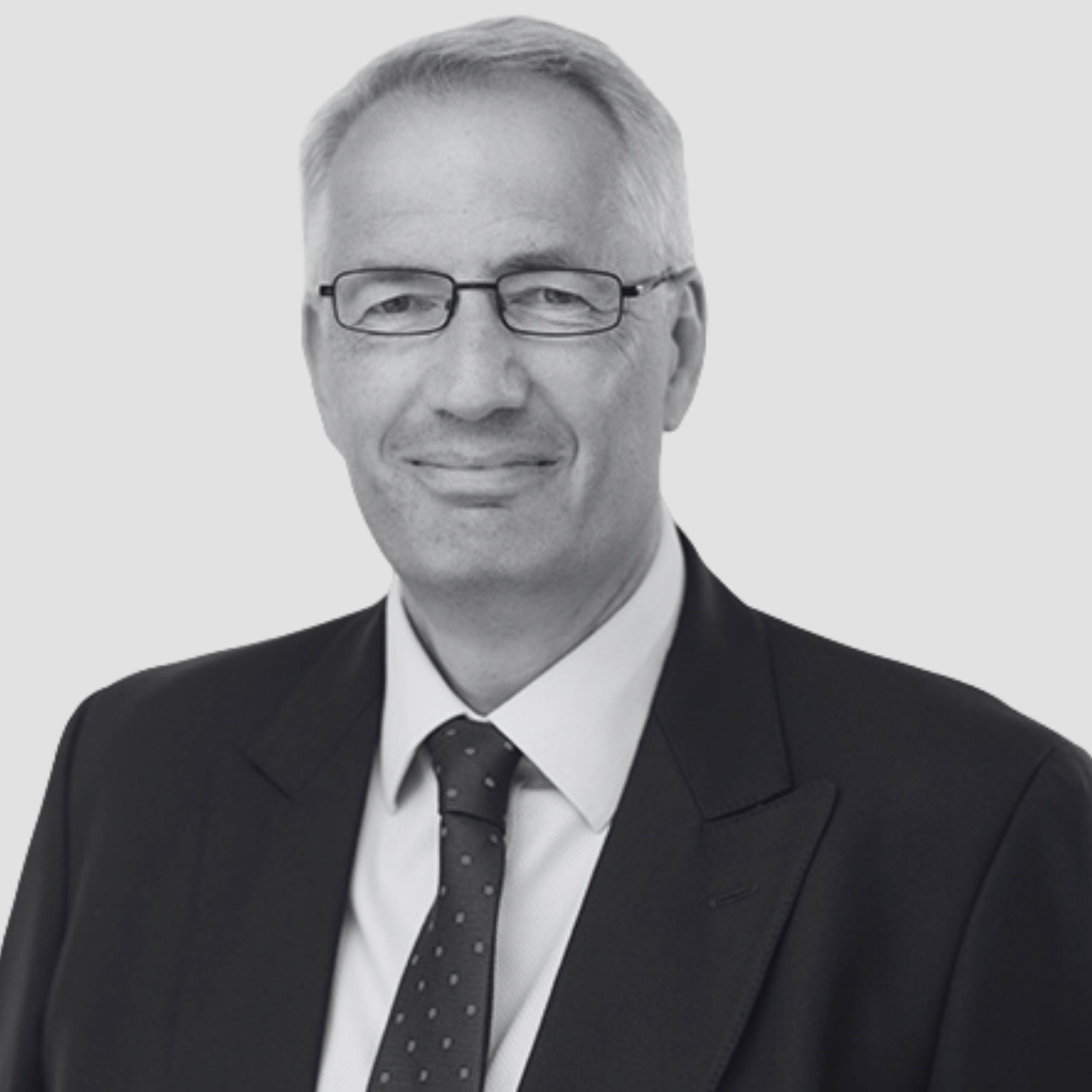headshot for Tim Middleton, Partner<br />
Broadfield UK