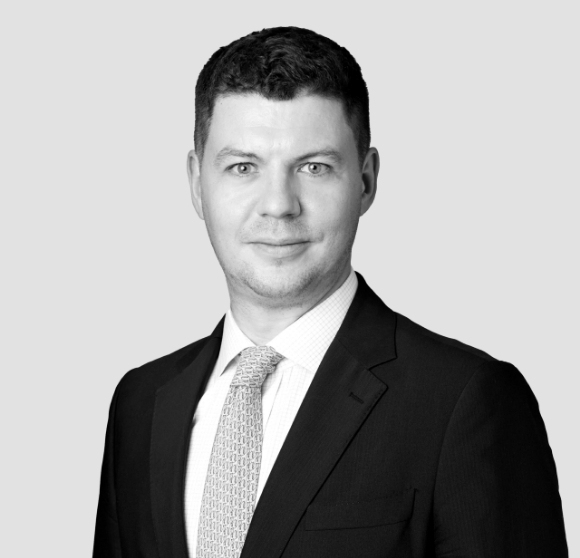 headshot for Fergus Saurin, Co-Head of Litigation & Dispute Resolution, Partner, Broadfield Asia